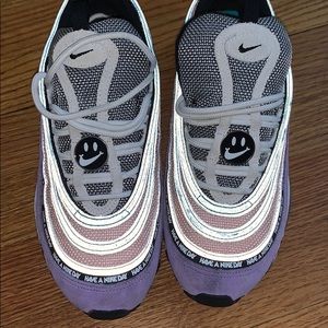 Have a nike day Reflective 97